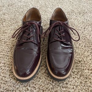 Burgundy Franco Sarto patent oxfords